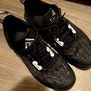 Size 10.5 Nike Giannis Immortality 2 Black